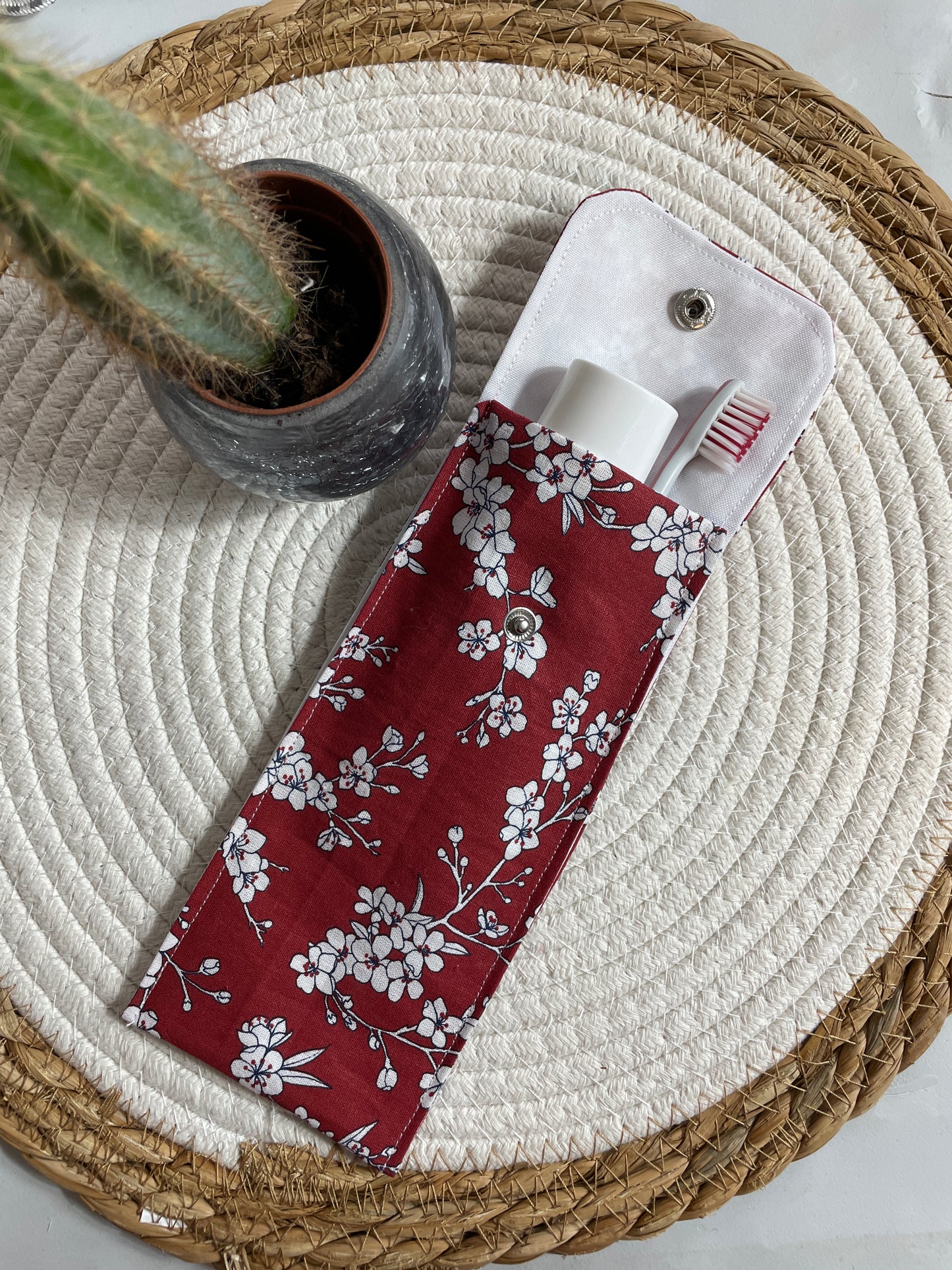 Etui Brosse & Dentifrice.