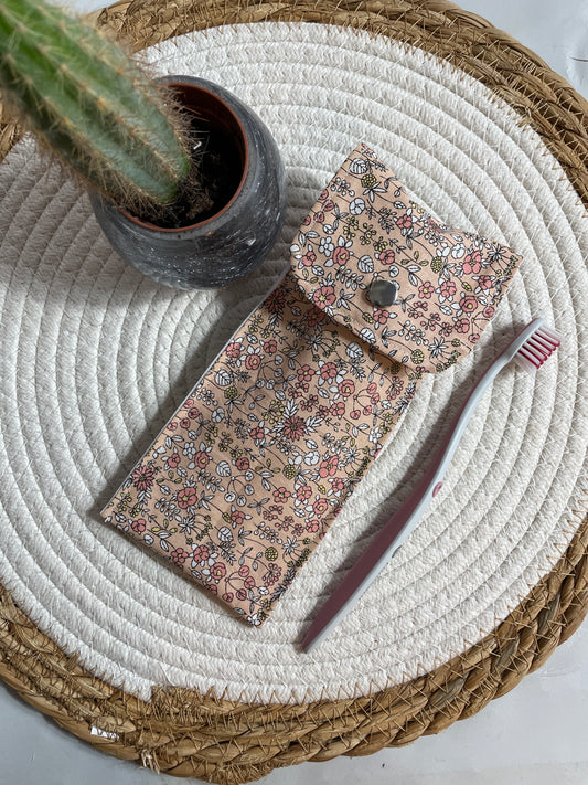 Etui Brosse & Dentifrice.